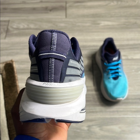 Saucony Endorphin Shift 3 Athletic Running Shoes (11) - Picture 2 of 10